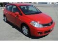 Red Alert - Versa 1.8 S Hatchback Photo No. 2
