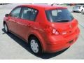 Red Alert - Versa 1.8 S Hatchback Photo No. 4