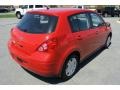 Red Alert - Versa 1.8 S Hatchback Photo No. 5