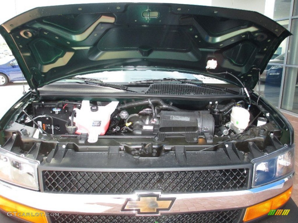 2013 Chevrolet Express LT 1500 Passenger Van Engine Photos