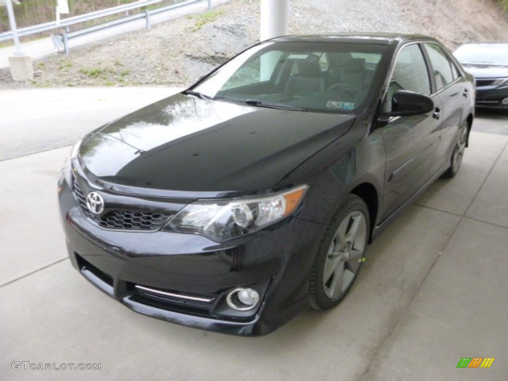 2013 Camry SE V6 - Attitude Black Metallic / Black photo #5