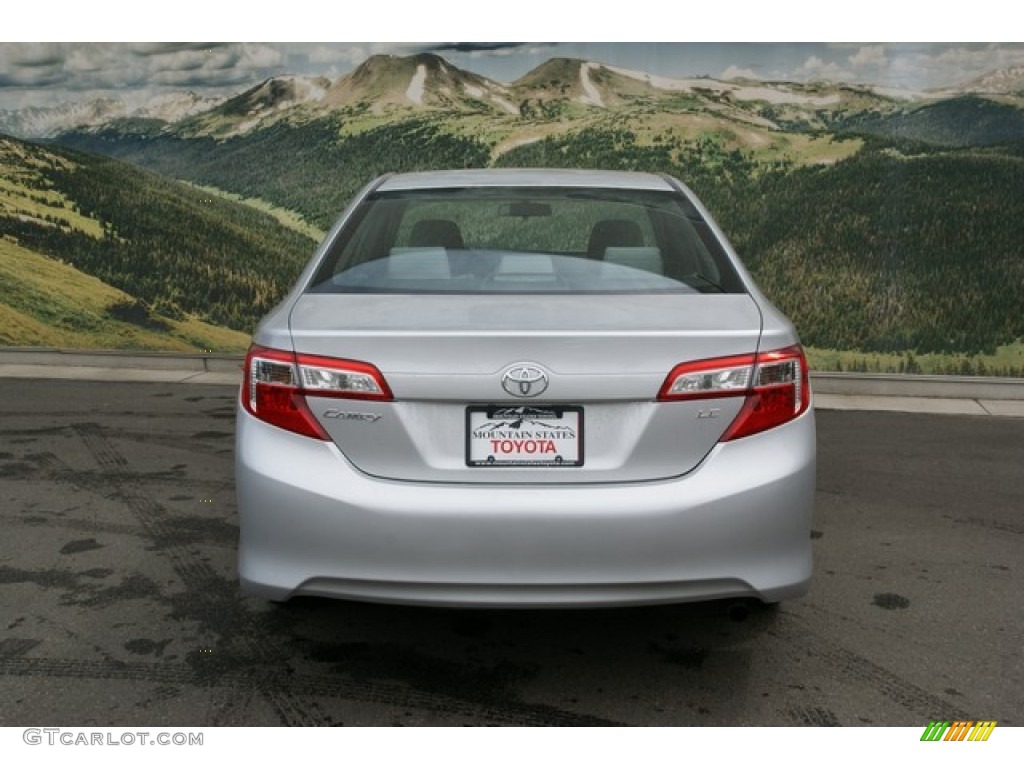 2013 Camry LE - Classic Silver Metallic / Ash photo #4