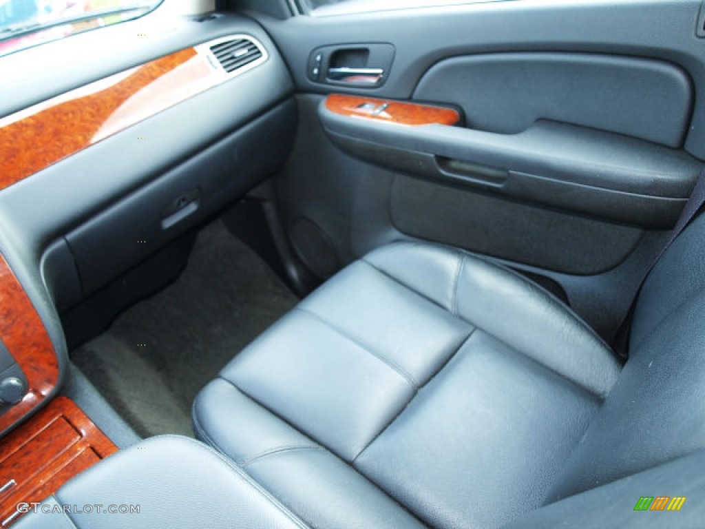 2008 Avalanche LTZ 4x4 - Deep Ruby Red Metallic / Ebony photo #13