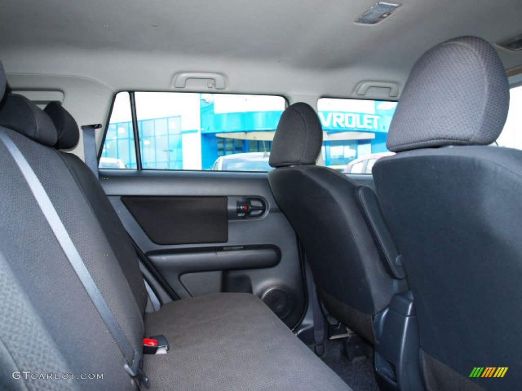 2010 xB  - Sizzling Crimson Mica / Dark Gray photo #9