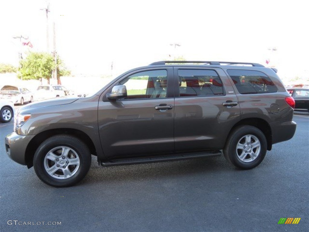 2010 Toyota Sequoia SR5 Exterior Photos