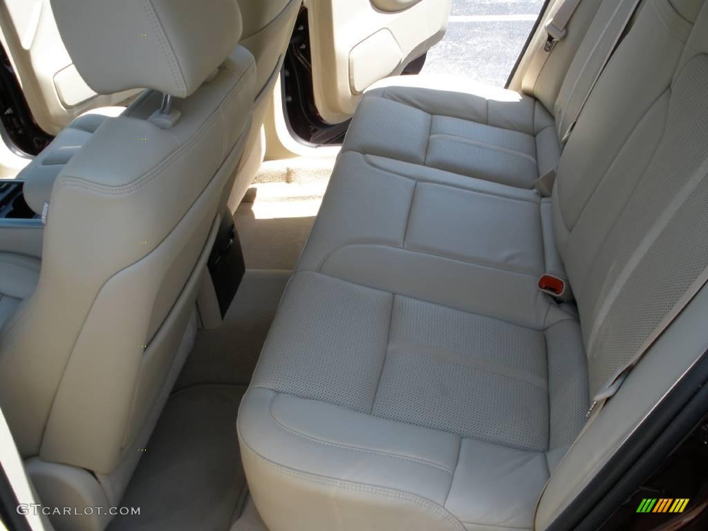 2009 MKS Sedan - Cinnamon Metallic / Light Camel photo #20