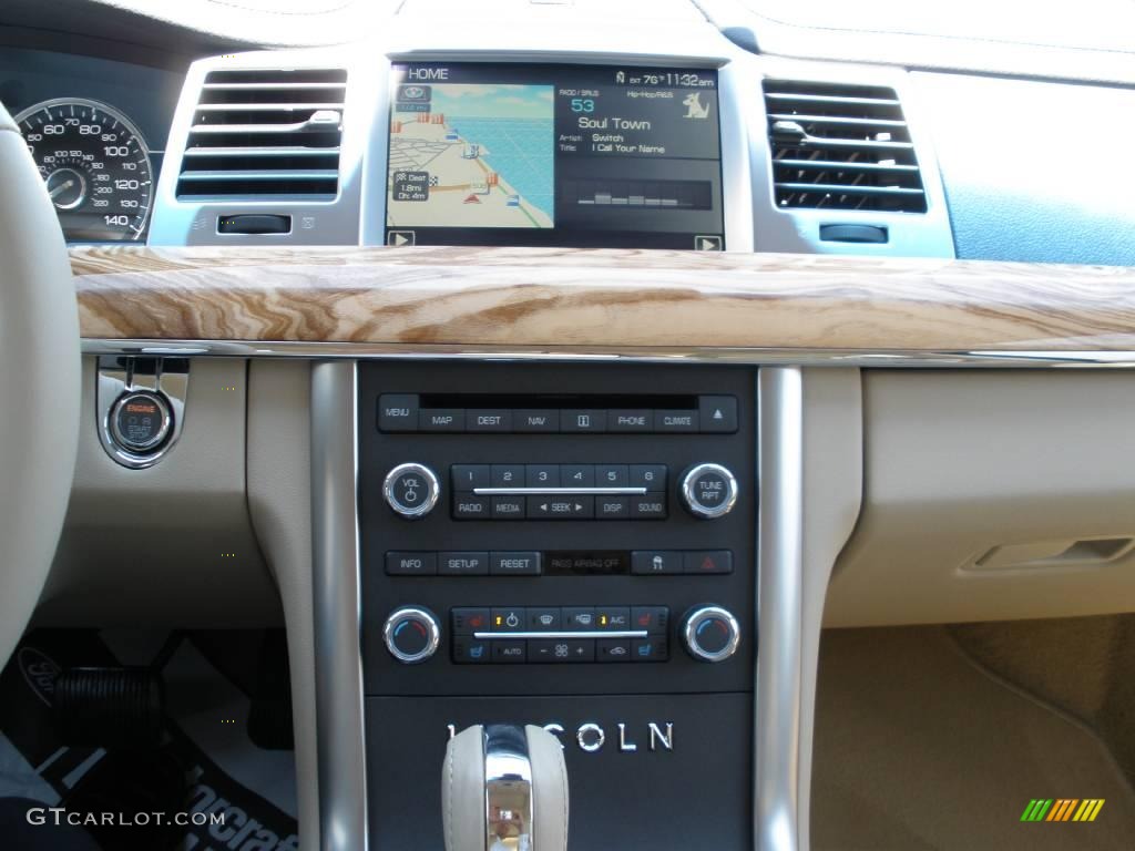 2009 MKS Sedan - Cinnamon Metallic / Light Camel photo #24