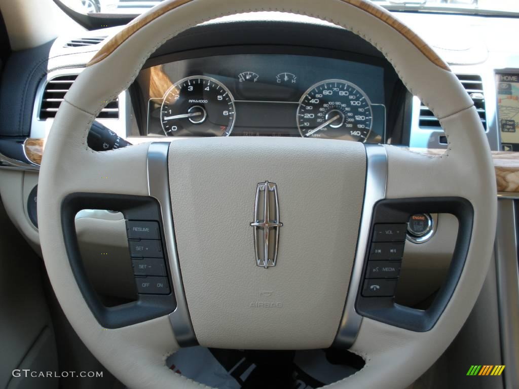 2009 MKS Sedan - Cinnamon Metallic / Light Camel photo #25