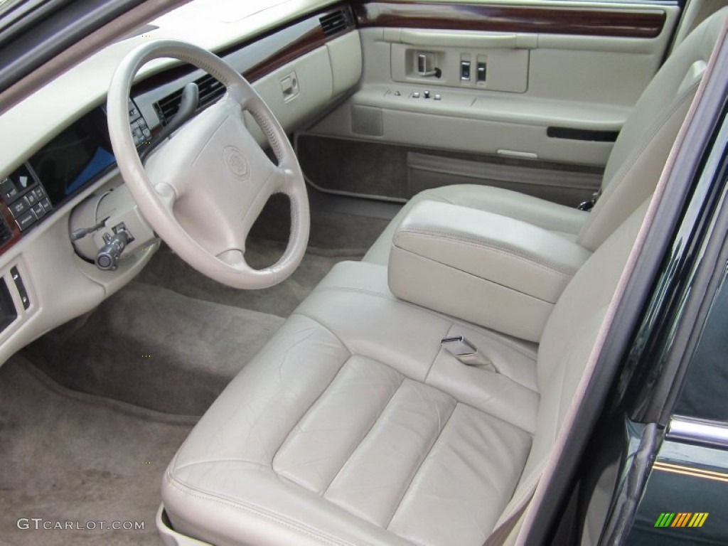 Neutral Shale Interior 1996 Cadillac DeVille Sedan Photo #80066963