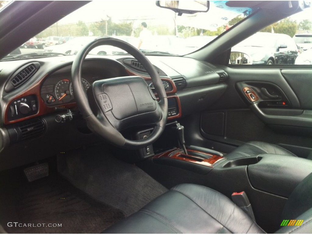 Dark Gray Interior 1995 Chevrolet Camaro Z28 Convertible Photo #80067074