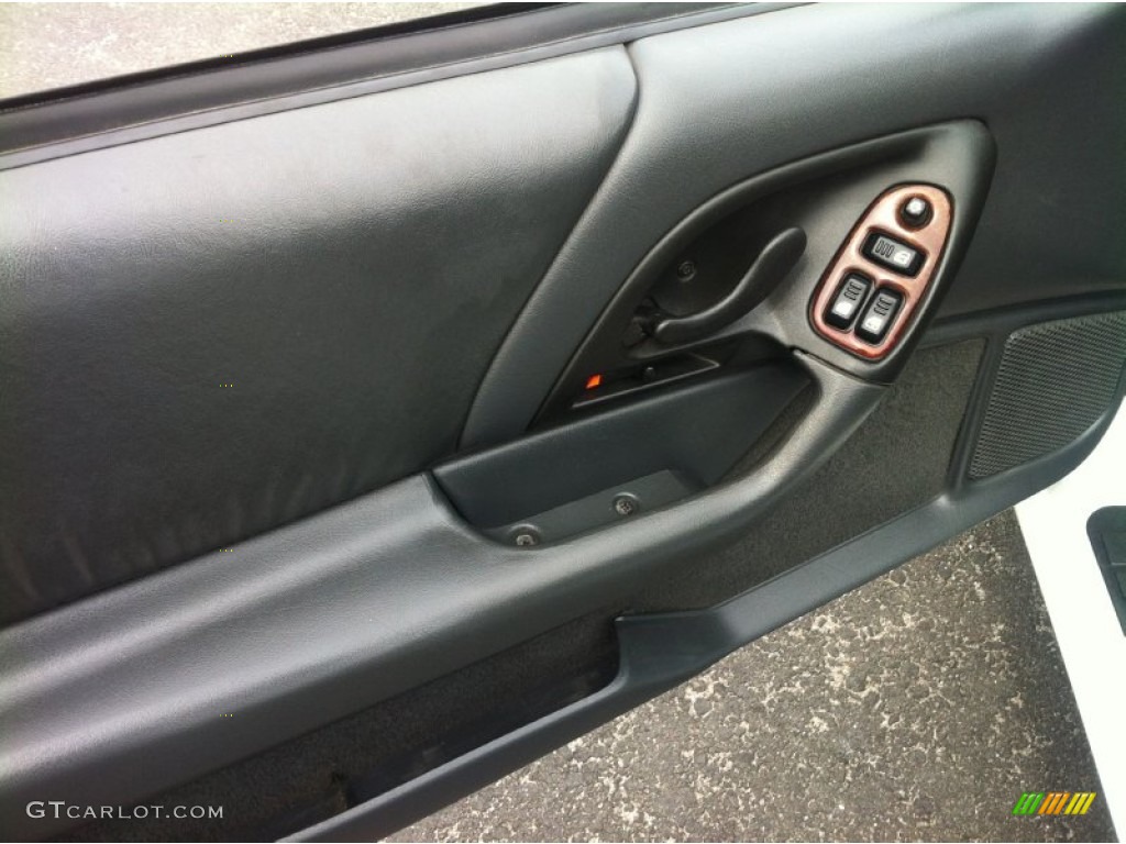1995 Chevrolet Camaro Z28 Convertible Door Panel Photos