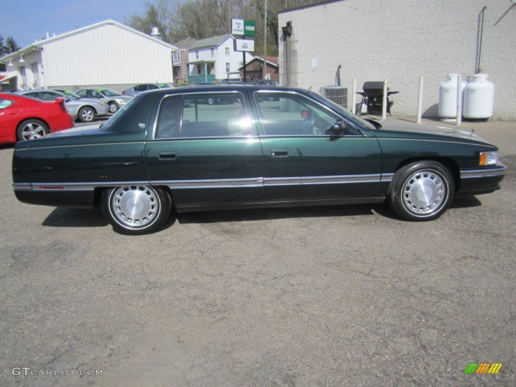 Polo Green Metallic 1996 Cadillac DeVille Sedan Exterior Photo #80067293