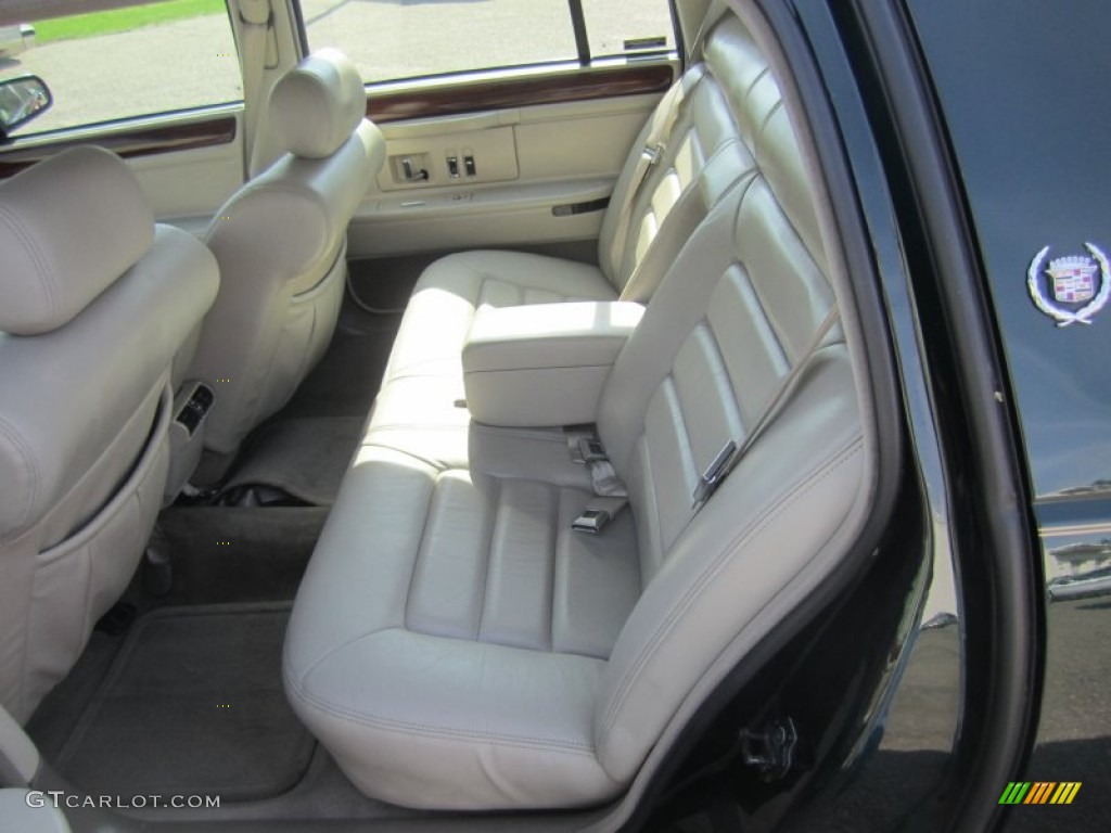 Neutral Shale Interior 1996 Cadillac DeVille Sedan Photo #80067425