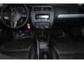 Black Uni - Jetta SE Sedan Photo No. 21