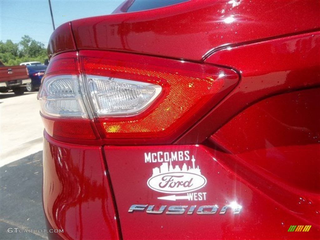 2013 Fusion SE 1.6 EcoBoost - Ruby Red Metallic / Dune photo #6