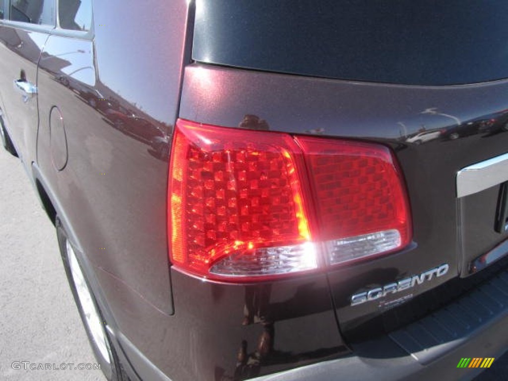 2011 Sorento LX AWD - Dark Cherry / Black photo #12