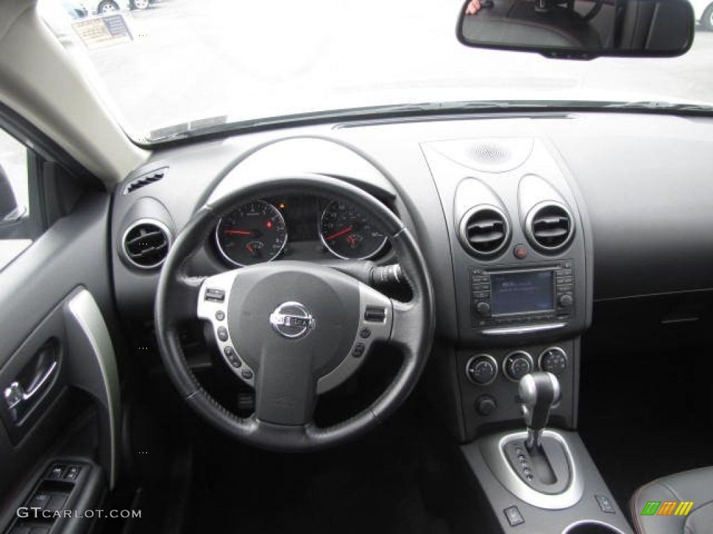 2011 Rogue SL AWD - Silver Ice Metallic / Black photo #25