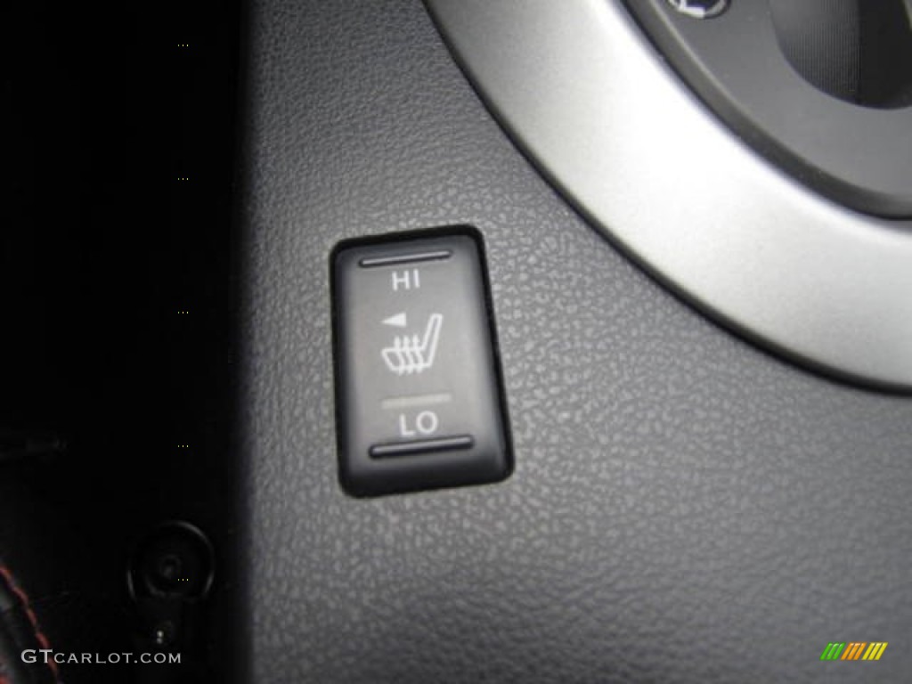 2011 Rogue SL AWD - Silver Ice Metallic / Black photo #35