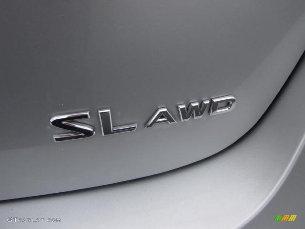 2011 Rogue SL AWD - Silver Ice Metallic / Black photo #41