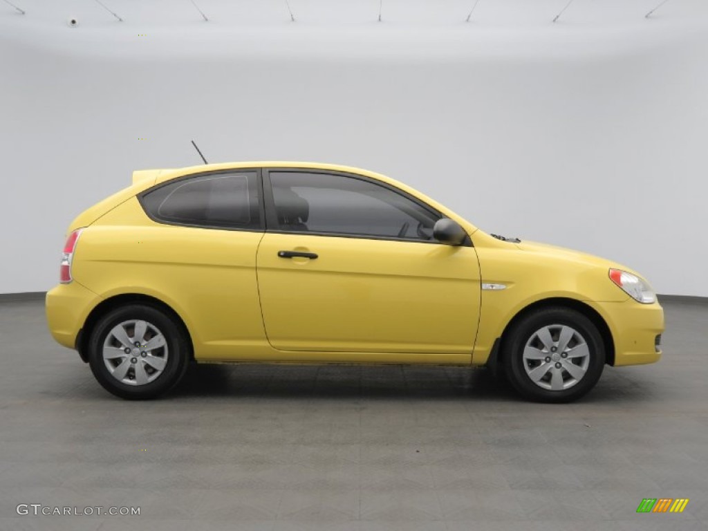 Mellow Yellow 2009 Hyundai Accent GS 3 Door Exterior Photo #80078200