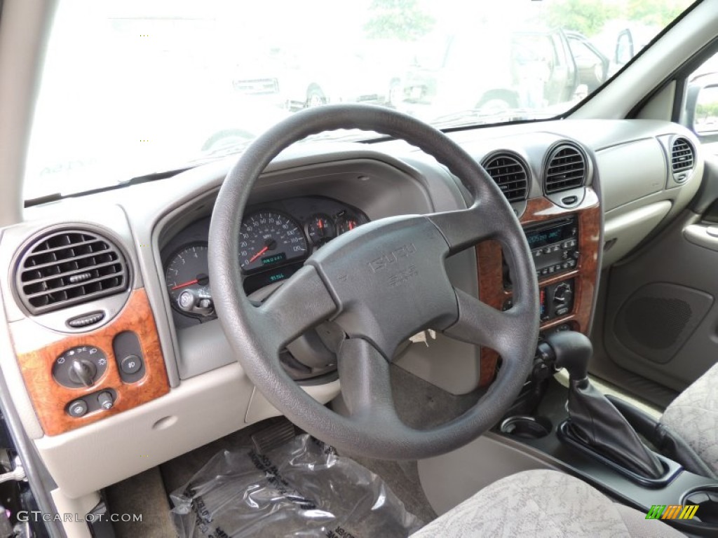 2004 Isuzu Ascender S Dashboard Photos