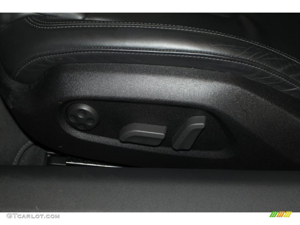 2009 Audi R8 4.2 FSI quattro Controls Photo #80082238