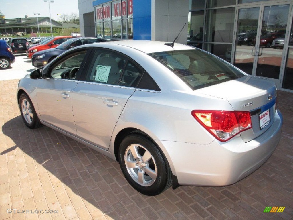 2013 Cruze LT - Silver Ice Metallic / Medium Titanium photo #2