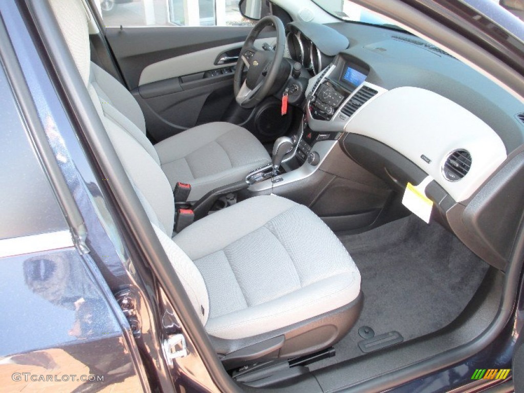 Medium Titanium Interior 2013 Chevrolet Cruze LT Photo #80085618