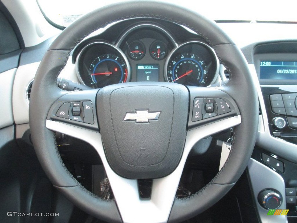 2013 Chevrolet Cruze LT Medium Titanium Steering Wheel Photo #80085922
