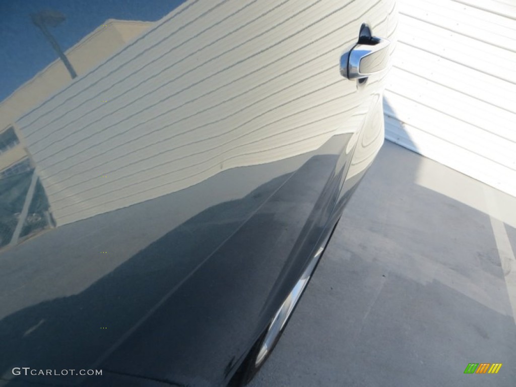 2009 G8 GT - Stryker Blue Metallic / Onyx photo #22