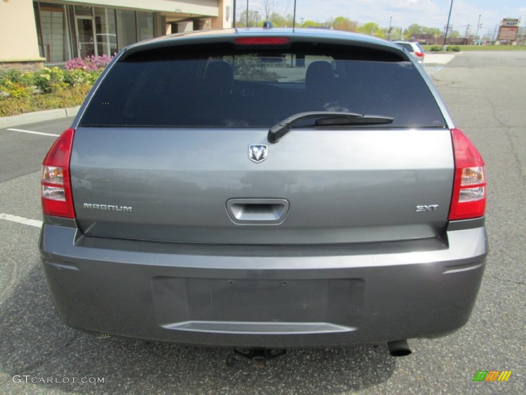 2005 Magnum SXT - Mineral Gray Metallic / Dark Slate Gray/Light Graystone photo #6