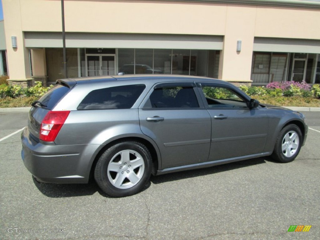 2005 Magnum SXT - Mineral Gray Metallic / Dark Slate Gray/Light Graystone photo #8
