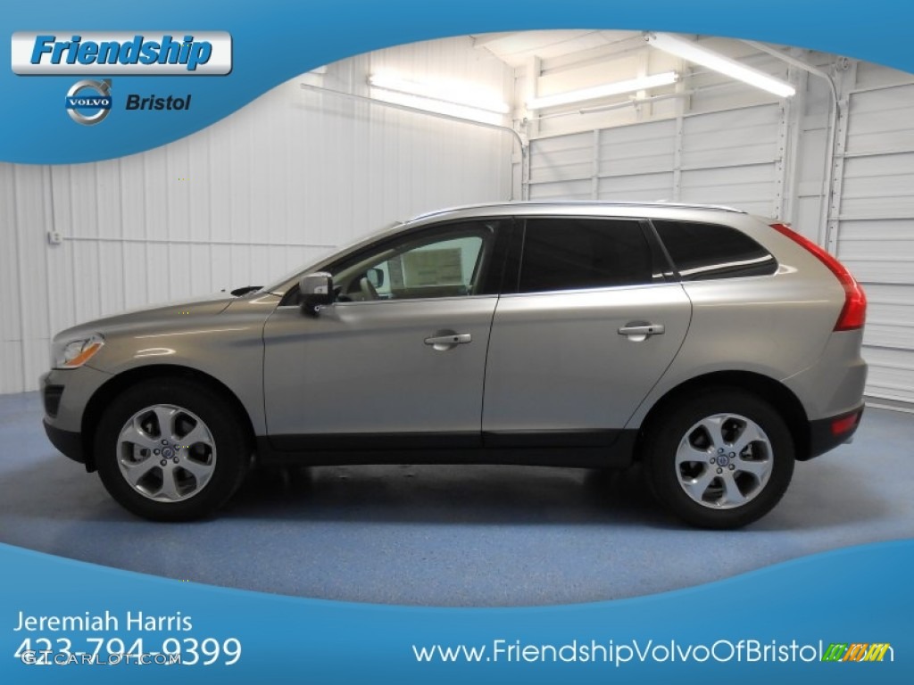 2013 Seashell Metallic Volvo XC60 3.2 AWD 80075903 Photo 23