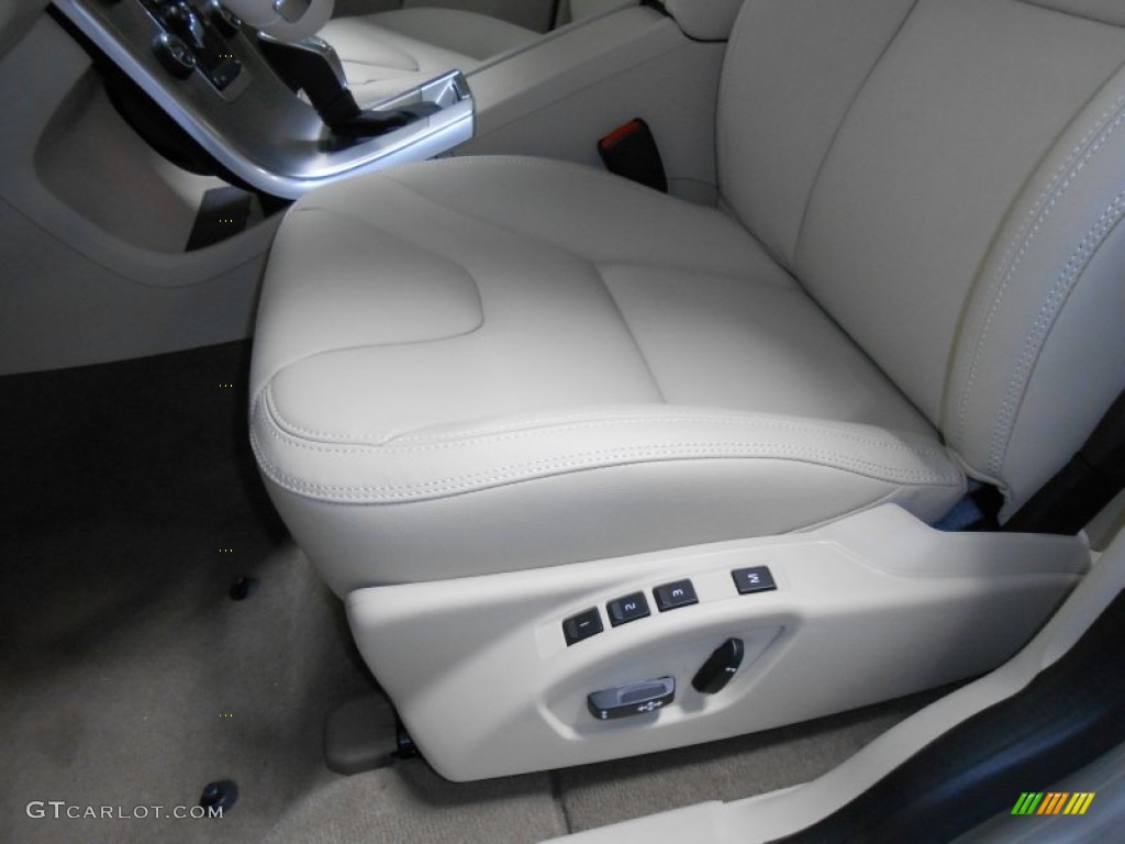 2013 Volvo XC60 3.2 AWD Front Seat Photo #80086911
