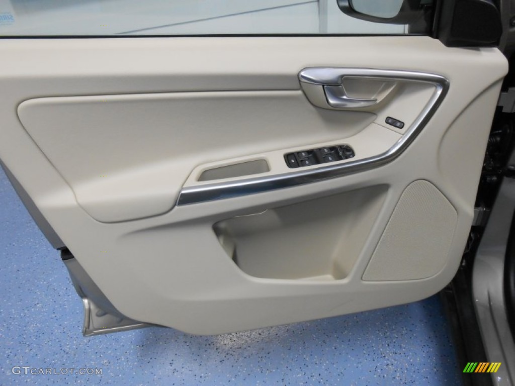2013 Volvo XC60 3.2 AWD Sandstone Door Panel Photo #80086921