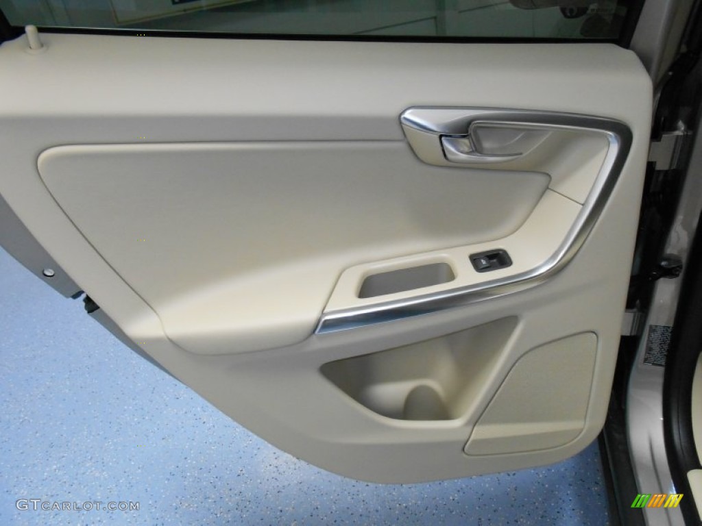 2013 Volvo XC60 3.2 AWD Sandstone Door Panel Photo #80086970