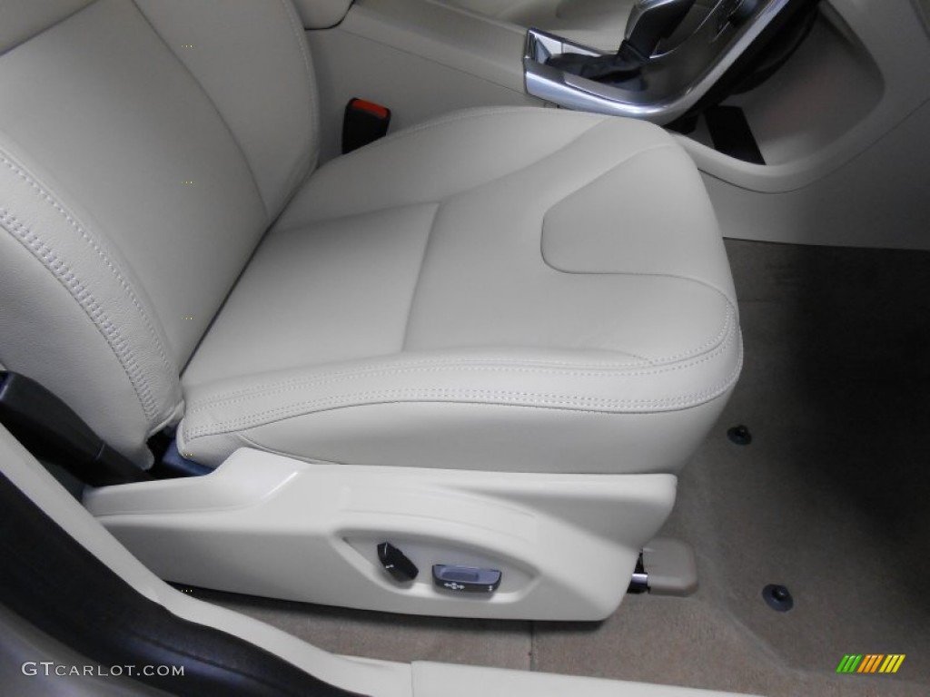 2013 Volvo XC60 3.2 AWD Front Seat Photo #80087004