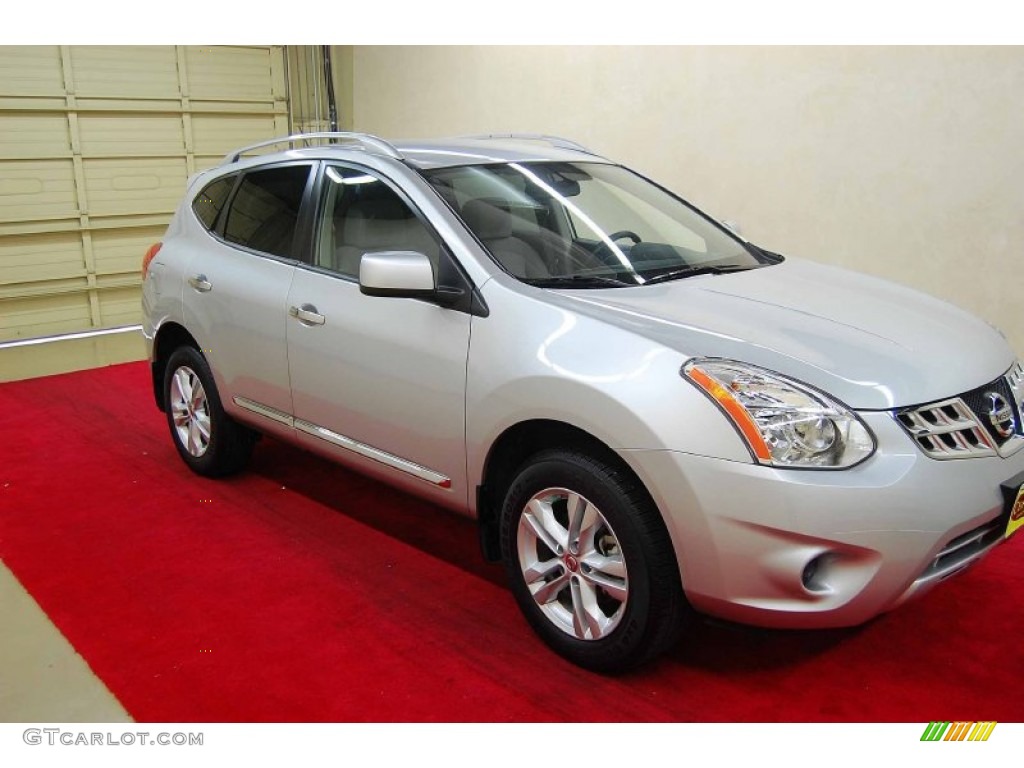 Brilliant Silver Nissan Rogue