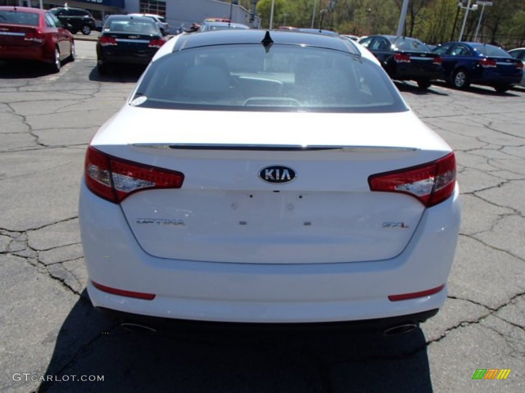 2013 Optima LX - Snow White Pearl / Gray photo #7