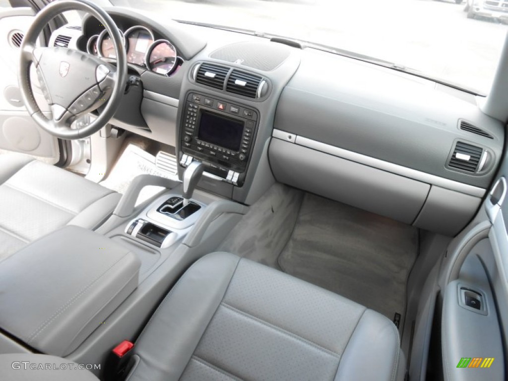 2006 Porsche Cayenne S Black/Steel Grey Dashboard Photo #80091190