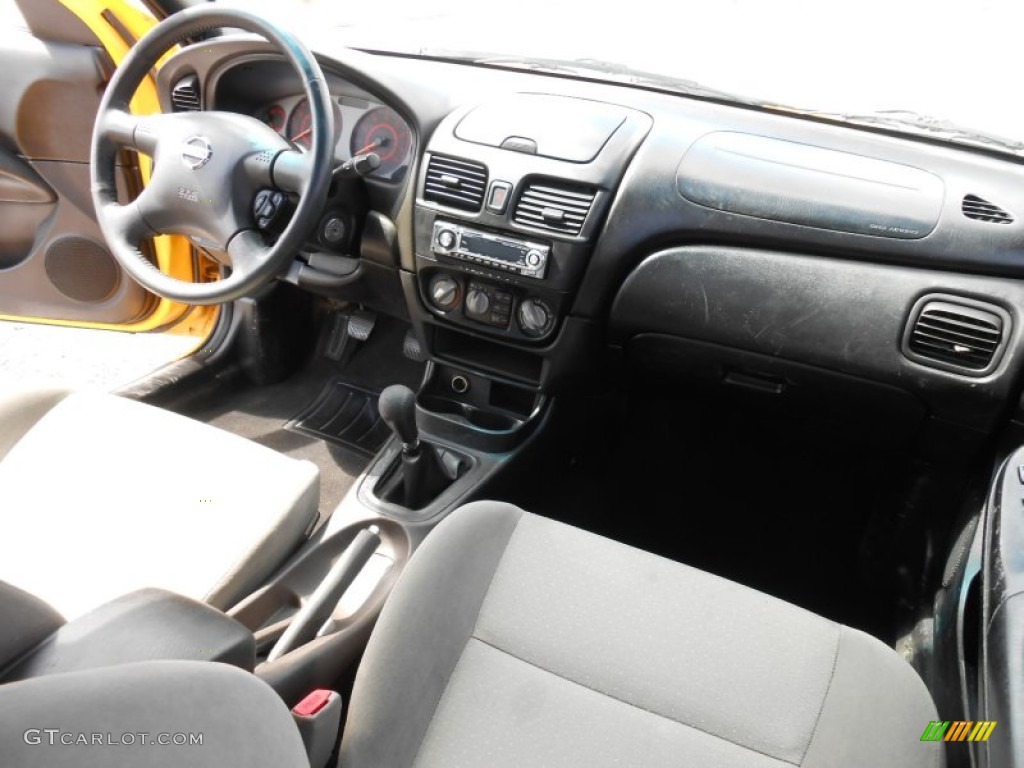 2003 Sentra SE-R - Sunburst Yellow / Stone Gray photo #15