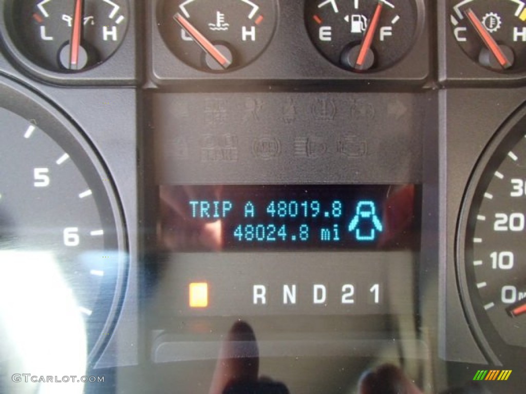 2010 F150 XL SuperCab 4x4 - Tuxedo Black / Medium Stone photo #19