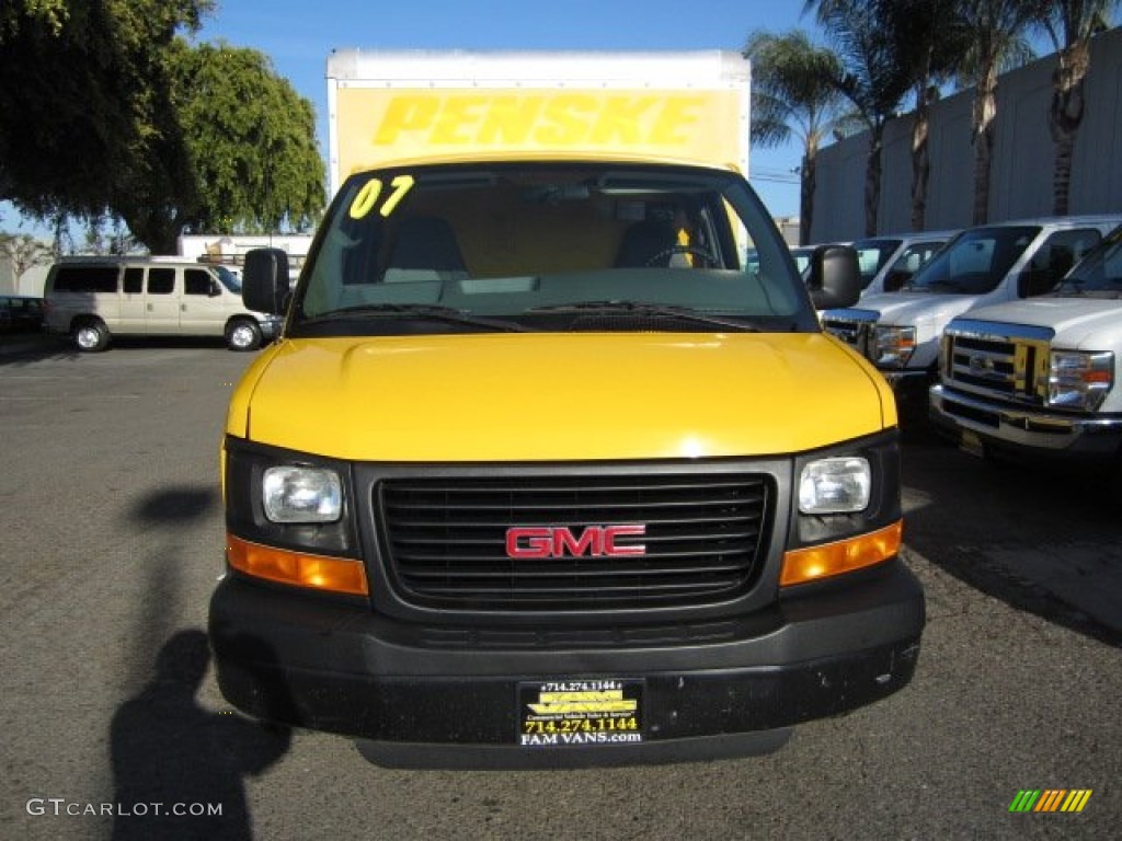 2007 Savana Cutaway 3500 Commercial Cargo Van - Yellow / Medium Pewter photo #2