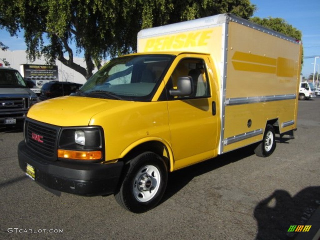 Yellow 2007 GMC Savana Cutaway 3500 Commercial Cargo Van Exterior Photo #80094082