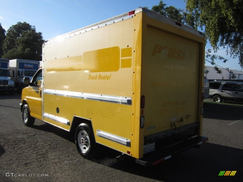 2007 Savana Cutaway 3500 Commercial Cargo Van - Yellow / Medium Pewter photo #4