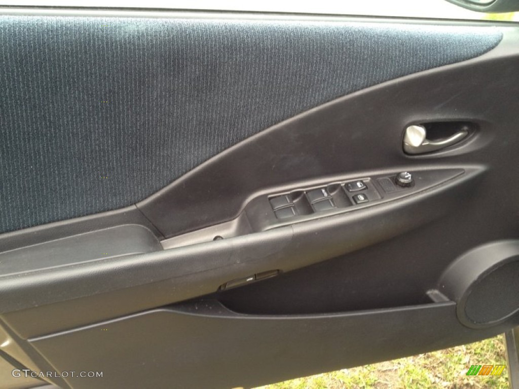 2004 Altima 2.5 S - Polished Pewter / Charcoal photo #8