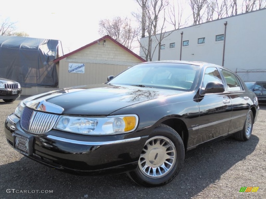 Black Clearcoat Lincoln Town Car