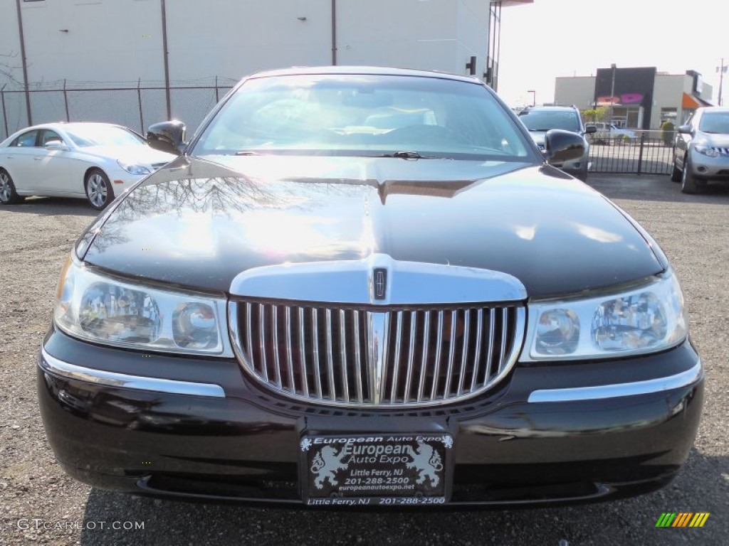 2001 Town Car Cartier - Black Clearcoat / Light Graphite photo #2