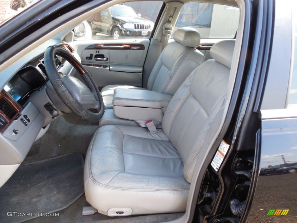 2001 Town Car Cartier - Black Clearcoat / Light Graphite photo #10