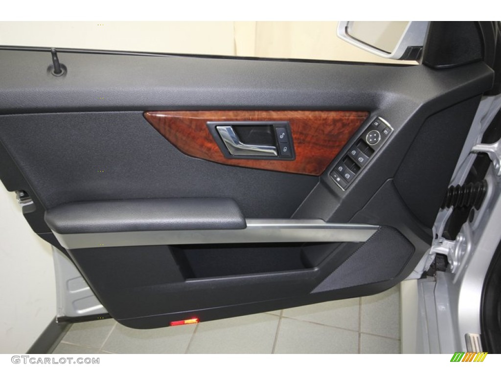 2010 Mercedes-Benz GLK 350 Black Door Panel Photo #80098948